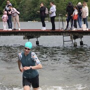 B1 Anieszka Ekiert po pierwszej części triathlonu - pływaniu